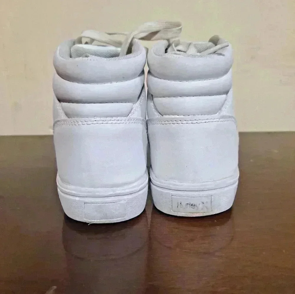 Hurley Sneakers Size 6M